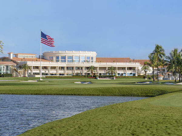 18th_Hole_Signature_Clubhouse