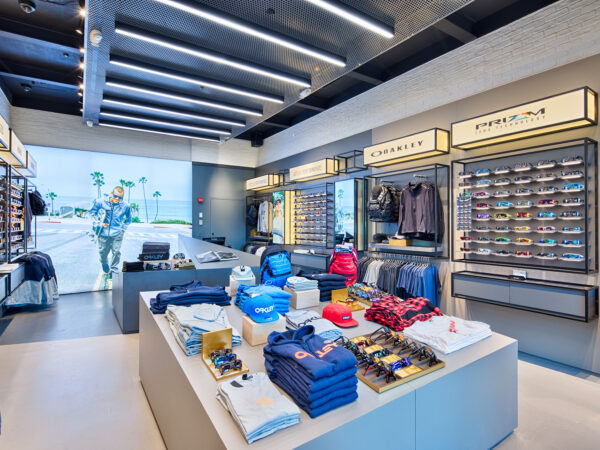 OakleyStore_003