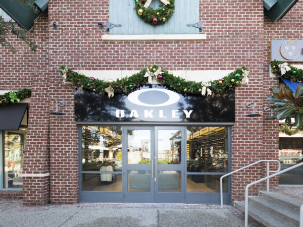OakleyStore_007