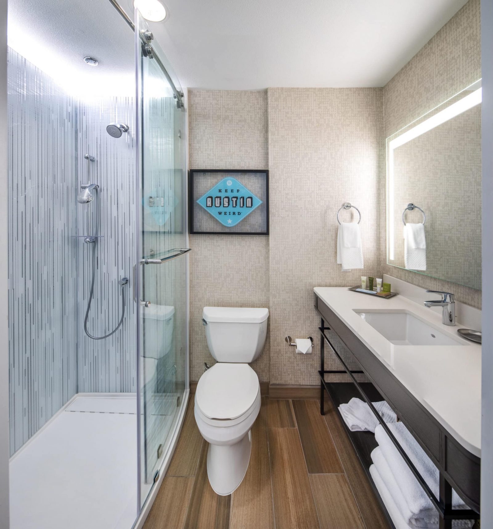 HiltonAustin_005