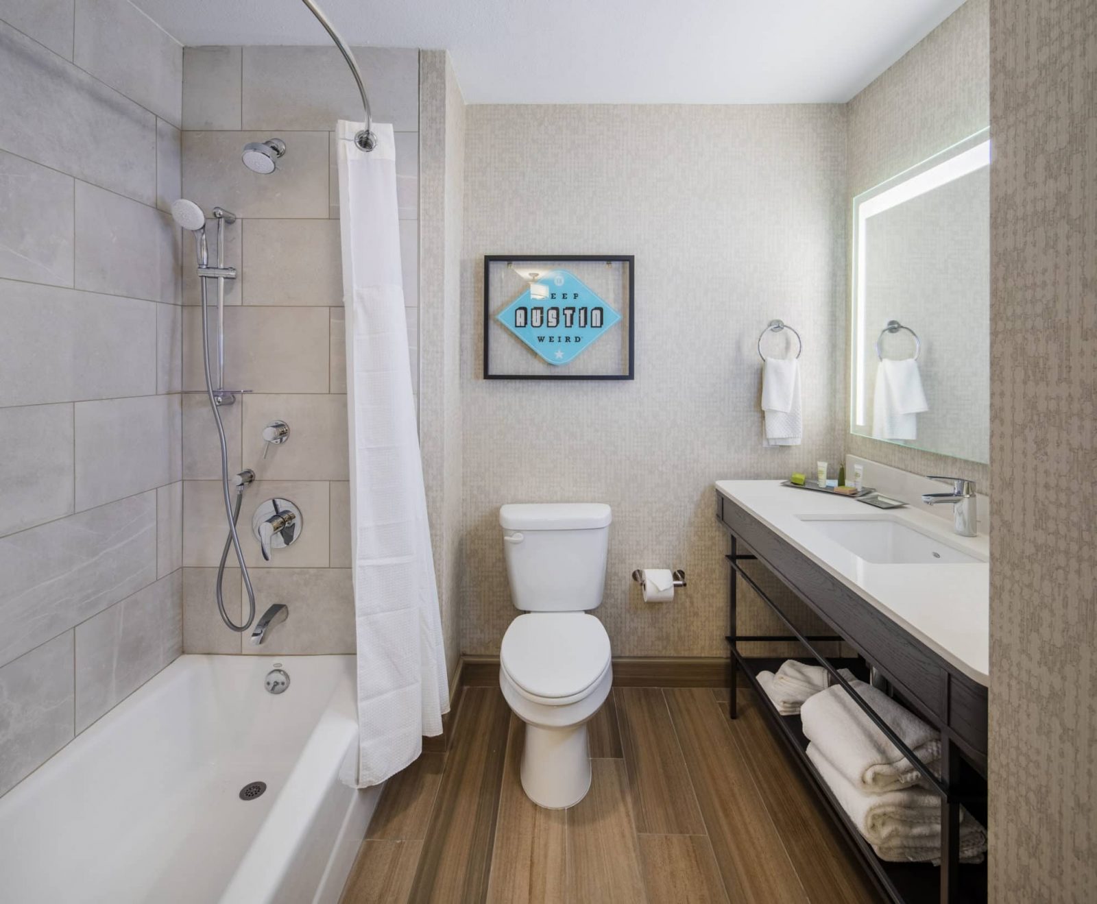 HiltonAustin_034