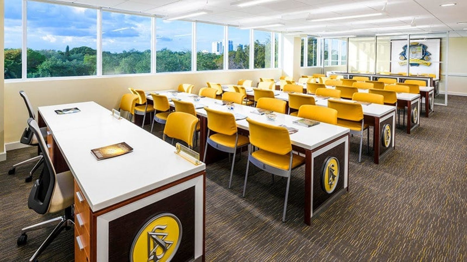 miami-org-tour-THEORY_COURSE_ROOM_06C1576